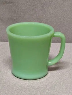 VINTAGE FIRE KING JADEITE D HANDLE COFFEE MUG GREEN GLASS 1950S OVEN WARE LOT B