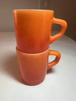 STACKABLE COFFEE CUPS