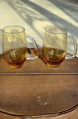 GLASSES AMBER