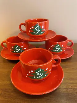SAUCERS-SET OF