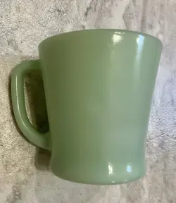 VINTAGE FIRE KING OVEN WARE JADEITE GREEN D HANDLE GLASS COFFEE MUG CUP USA