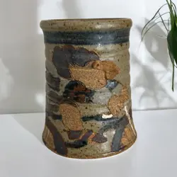 VINTAGE POTLATCH POTTERY | BRUCE MONTGOMERY FACE BICYCLE MUG. 3D STUDIO POTTERY