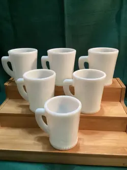 HOLIDAY MUG SET