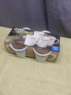 NOS VINTAGE PYREX GLASS WOODLAND MUG CUP MILK GLASS SET OF 4