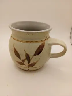 MUG/CUP TAN LEAF