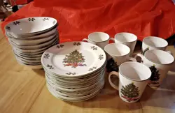 HOLLY BERRY DINNERWARE