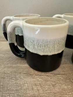 COFFEE MUGS DRIP