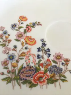 LUNCHEON PLATES AND
