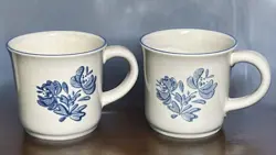 PAIR OF PFALTZGRAFF YORKTOWNE STONEWARE COFFEE/TEA MUGS 10 OZ. NO. 289 VINTAGE