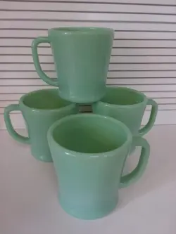 VINTAGE FIRE KING JADEITE D HANDLE COFFEE MUG SET OF 4 OVEN WARE