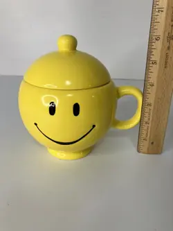 FACE MUG WITH