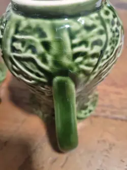 MAJOLICA CABBAGE LEAF