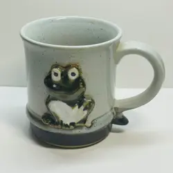 FROG POTTERY