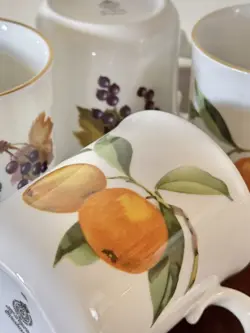 OF MUGS; ENGLAND