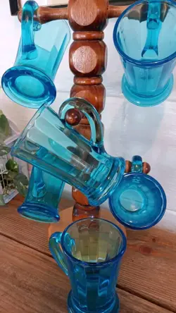 GLASS HANDLED COFFEE