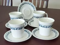 VINTAGE CORNING WARE CORELLE OLD TOWN BLUE ONION COFFEE MUGS & SAUCERS 