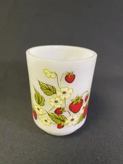 COFFEE MUG STRAWBERRIES