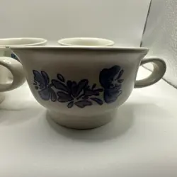 (4) PFALTZGRAFF YORKTOWNE STONEWARE SOUP MUGS HANDLE BOWL 7-1 VINTAGE