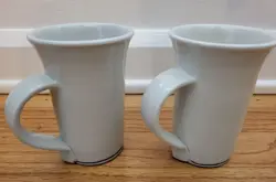 FACE POTTERY MUGS