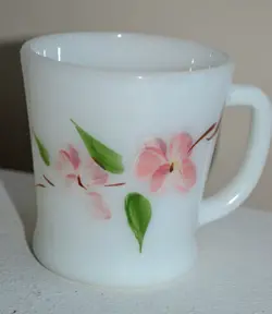 VTG ANCHOR HOCKING MUG FIRE KING WHITE PEACH BLOSSOMS VGC