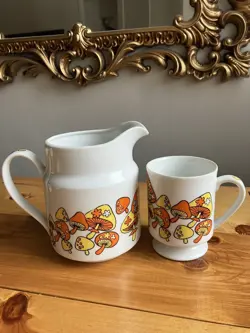MUSHROOM CERAMIC PITCHER