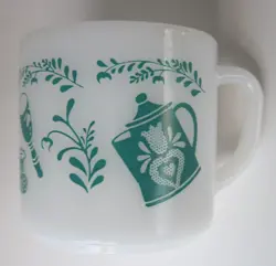 VINTAGE FEDERAL MILK GLASS COFFEE CUP 1950’S USA COUNTRY KITCHEN DESIGN