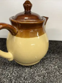 VINTAGE POTTERY STONEWARE