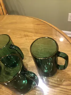 JUNIPER GREEN GLASS