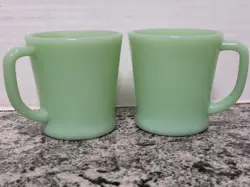 VINTAGE SET OF 2 FIRE KING OVEN WARE JADEITE RESTAURANT D HANDLE COFFEE MUGS LOT