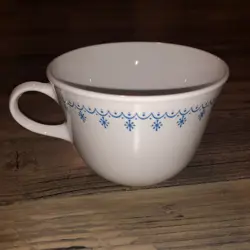 CUP SNOWFLAKE BLUE