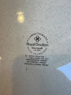 ROYAL DOULTON LAMBETHWARE