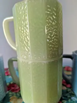 FEDERAL GLASS IRIDESCENT