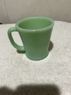 VINTAGE JADEITE FIRE KING MUG  D HANDLE COFFEE TEA CUP OVEN WARE