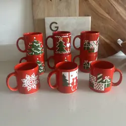 PRESENTS CAT SNOW