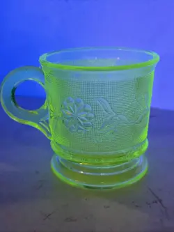 URANIUM MUG “DAHLIA”