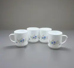 VINTAGE ARCOPAL FRANCE MILK GLASS MUGS CUPS BLUE FLOWERS SET OF 4