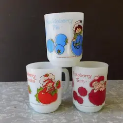 VTG STRAWBERRY SHORTCAKE HUCKLEBERRY PIE RASPBERRY TART GLASS MUG FIRE KING LOT