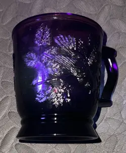 UV REACTIVE