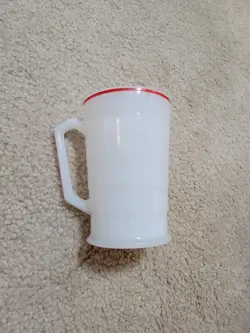 RIMMED MILKGLASS