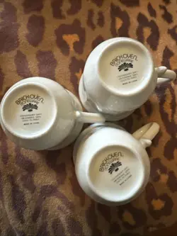 STONEWARE VINTAGE AUNT