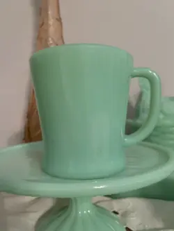 RARE VINTAGE FIRE KING ANCHOR HOCKING JADEITE FLAT BOTTOM D HANDLE MUG 