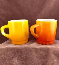 STACKABLE CUPS TWO