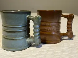 VINTAGE SET OF 2 FRANKOMA MUGS PRAIRIE GREEN + BROWN PLAINSMAN C3 COFFEE CUP TEA