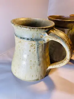 SIGNED MUGS SET
