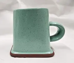 MUG GREEN SQUARE