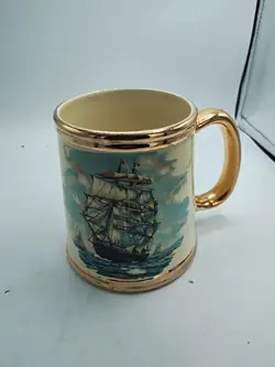 GOLD MUG