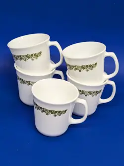 COFFEE CUPS 1/2