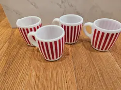 VINTAGE SET OF 4 HAZEL ATLAS RED CANDY STRIPE WHITE MILK GLASS COFFEE CUP MUG