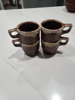 STONEWARE STACKABLE MUGS
