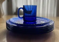 DINNER WARE—
